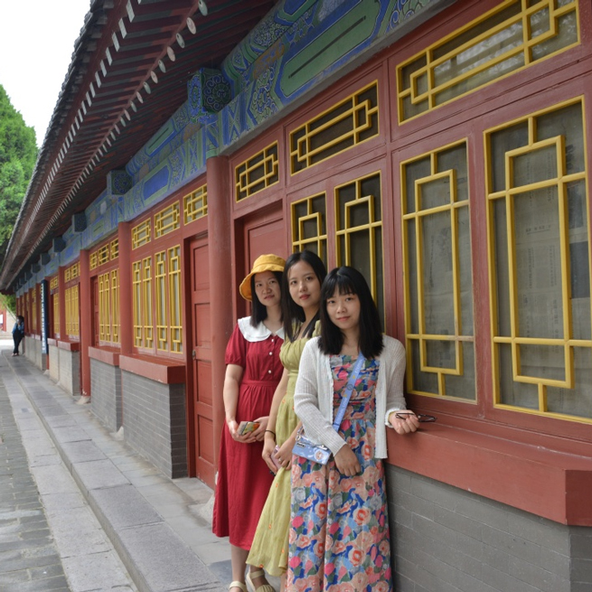 Xiangyi Staff Gathered In The Ancient Capital Xi'An To Experience The Thousand-Year History And Culture Journey.