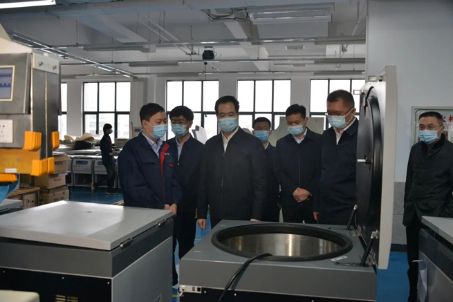 Secretary of Wangcheng District Party Committee visited Xiangyi Centrifuge